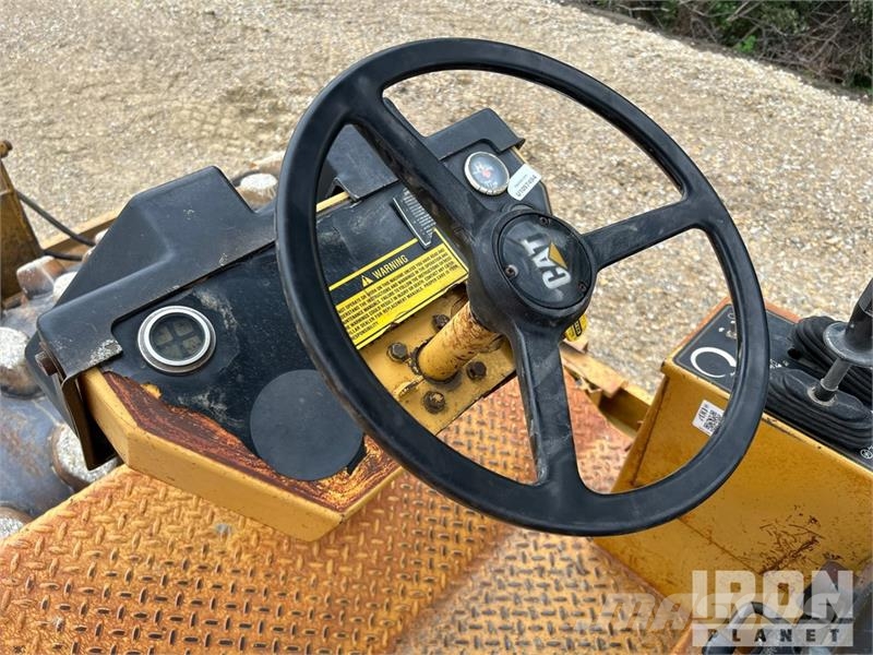 CAT CP-433C Padfoot Drum Compactor Compactoare monocilindrice