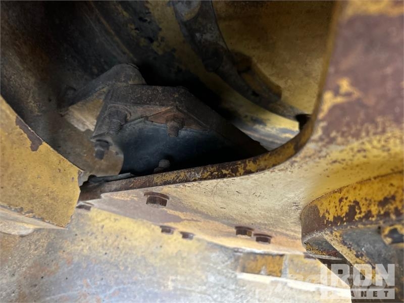 CAT CP-433C Padfoot Drum Compactor Compactoare monocilindrice