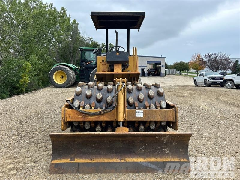 CAT CP-433C Padfoot Drum Compactor Compactoare monocilindrice