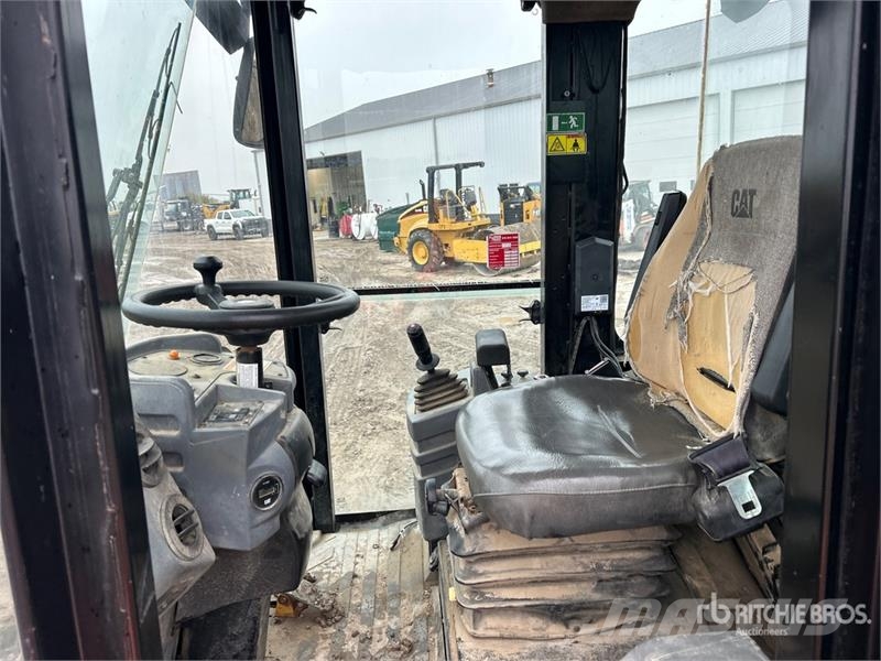 CAT CP-433E Padfoot Drum Compactor Rolos compactadores monocilíndricos