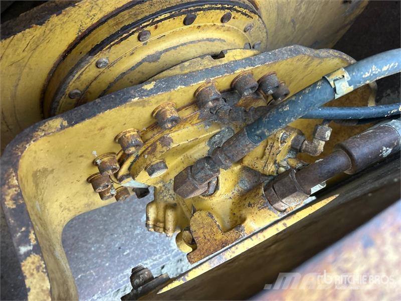 CAT CP-433E Padfoot Drum Compactor Rolos compactadores monocilíndricos