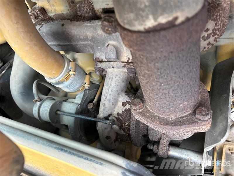 CAT CP-433E Padfoot Drum Compactor Rolos compactadores monocilíndricos