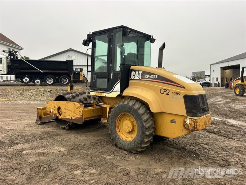 CAT CP-433E Padfoot Drum Compactor Rolos compactadores monocilíndricos