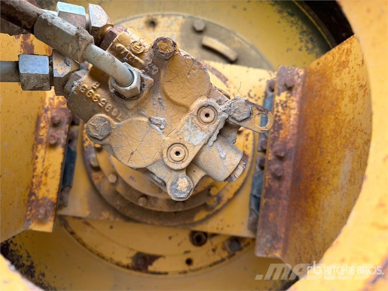 CAT CP56C Padfoot Drum Compactor Walce jednobębnowe