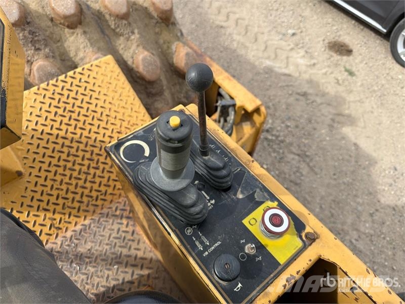 CAT CP56C Padfoot Drum Compactor Walce jednobębnowe