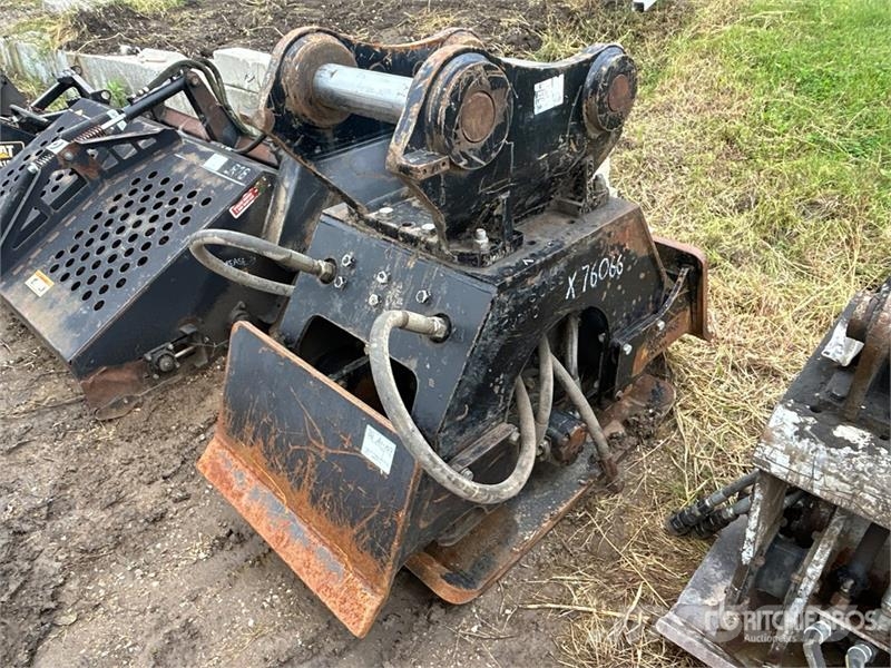 CAT CVP110 Plate Compactor Attachment Vibro plošče