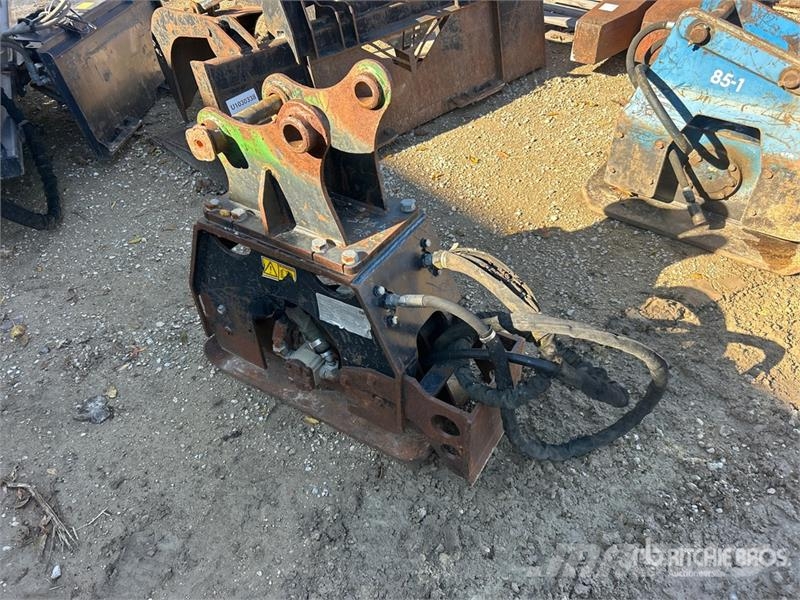 CAT CVP16 Plate Compactor Attachment Ubijaki wibracyjne