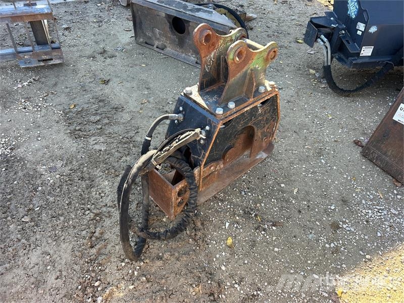 CAT CVP16 Plate Compactor Attachment Ubijaki wibracyjne