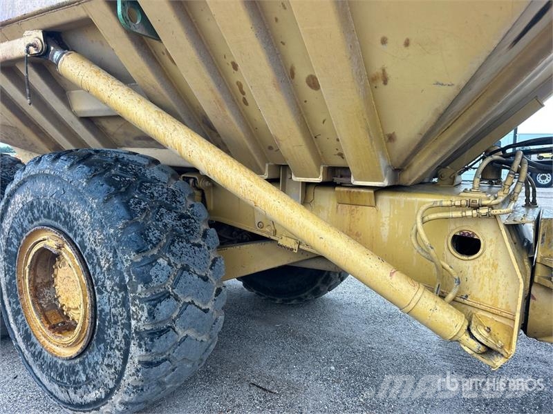 CAT D350D Zglobni demperji