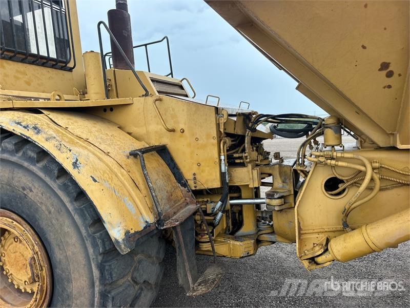 CAT D350D Zglobni demperji