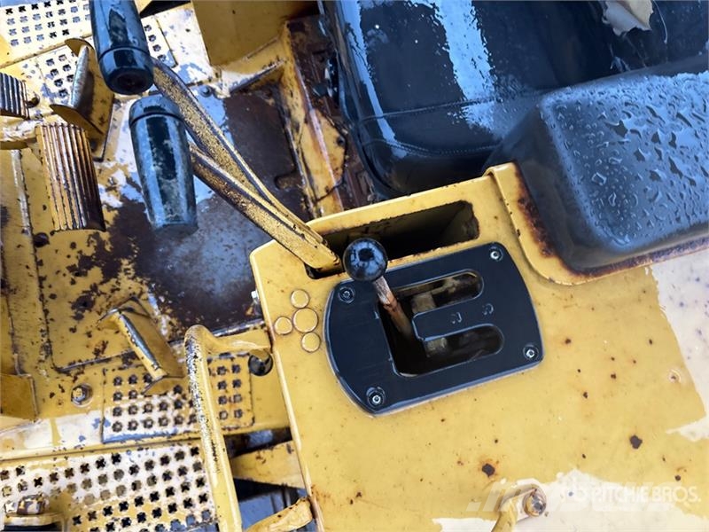 CAT D4H LGP Crawler Dozer Buldooserid