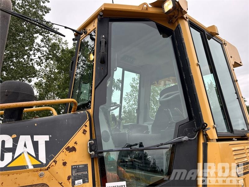 CAT D5G LGP Paletli dozerler