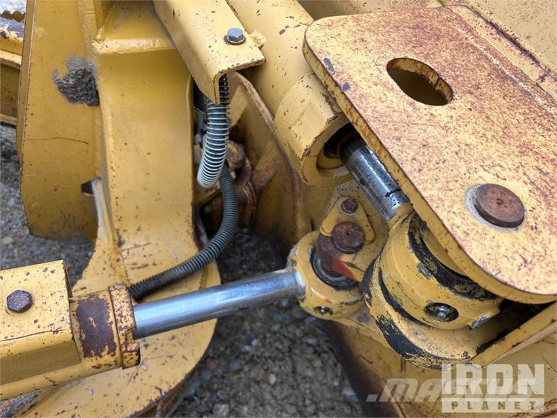 CAT D5G LGP Paletli dozerler