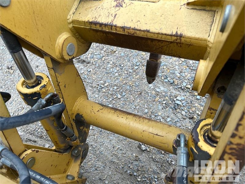 CAT D5G LGP Paletli dozerler