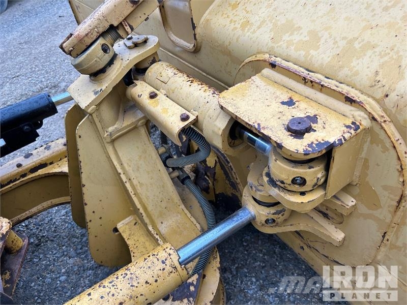 CAT D5K LGP Paletli dozerler
