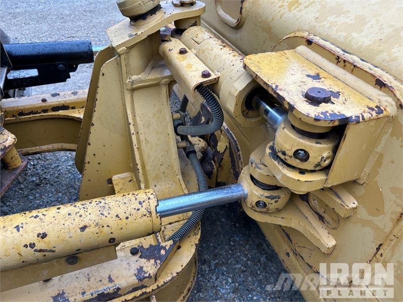 CAT D5K LGP Paletli dozerler