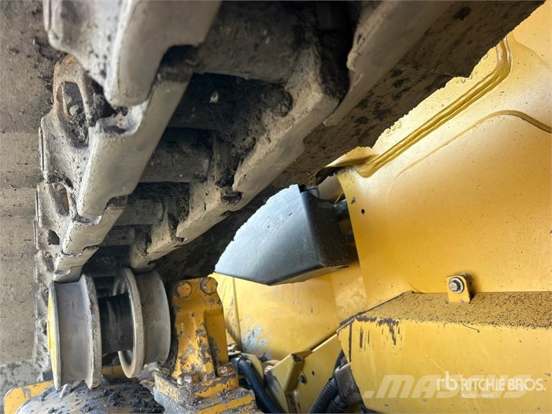 CAT D6 Bulldozer på larvebånd
