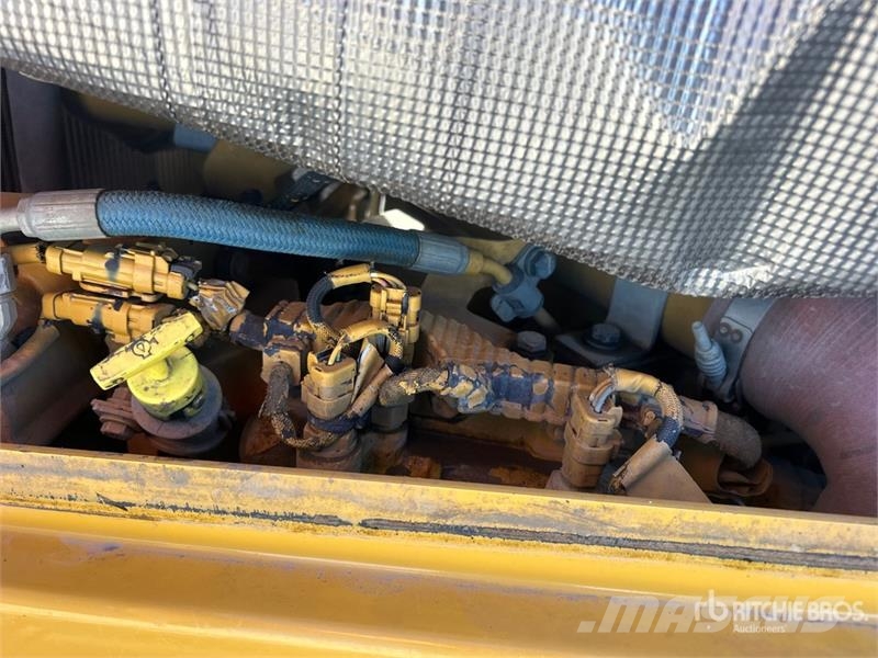 CAT D6 Bulldozer på larvebånd