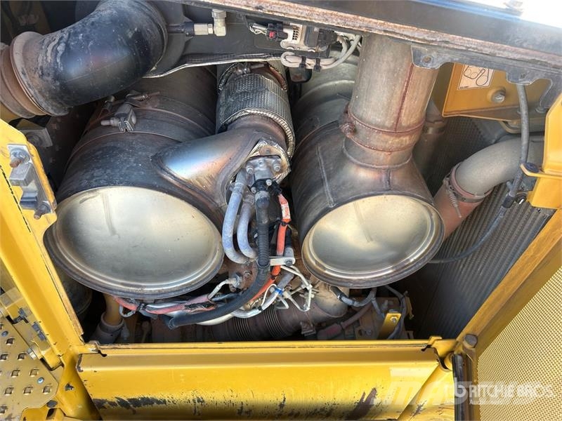 CAT D6 Bulldozer på larvebånd
