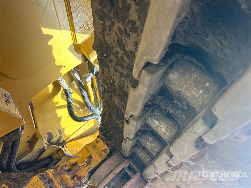 CAT D6 Bulldozer på larvebånd