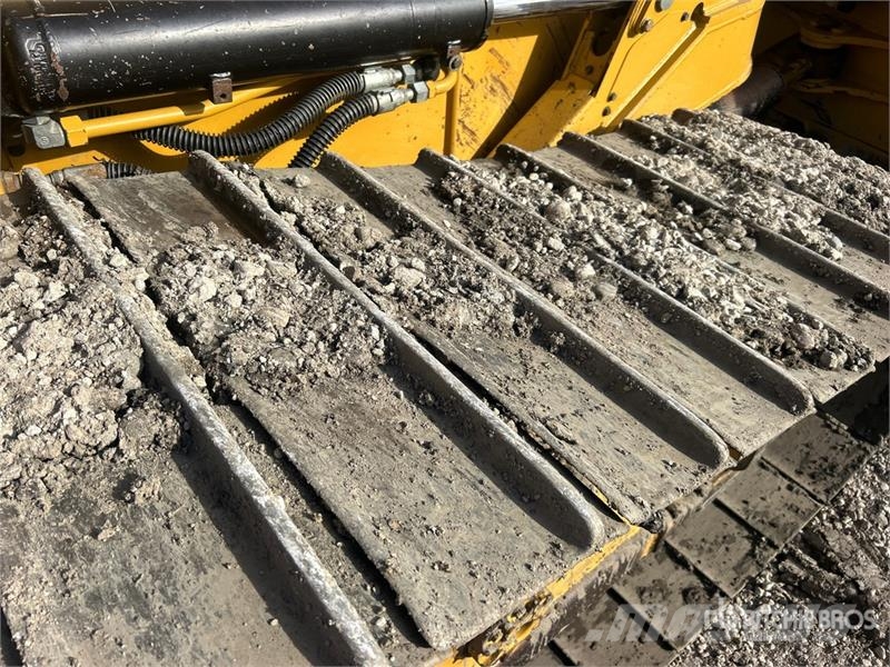 CAT D6 Bulldozer på larvebånd