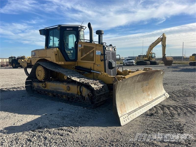 CAT D6 Bulldozer på larvebånd