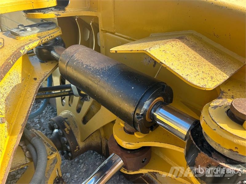 CAT D6 Bulldozer på larvebånd