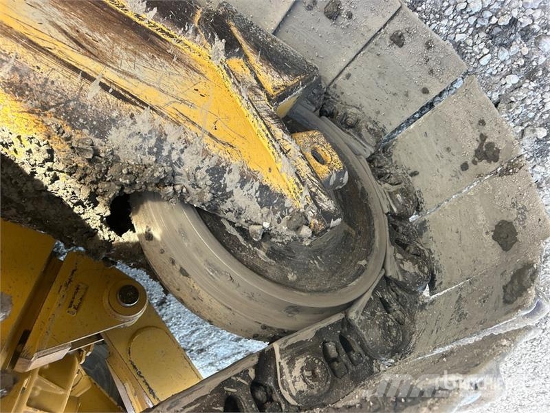 CAT D6 Bulldozer på larvebånd