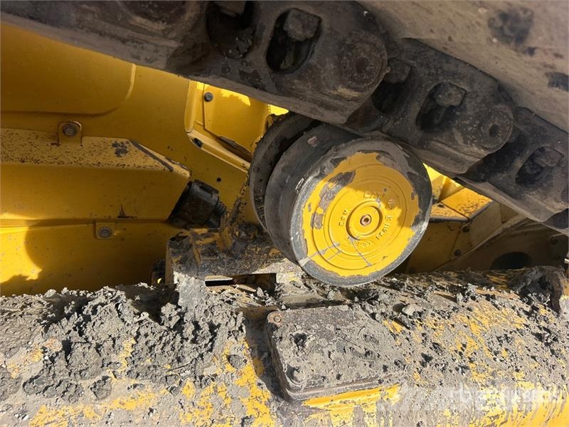 CAT D6 LGP بلدوزرات مجنزرة