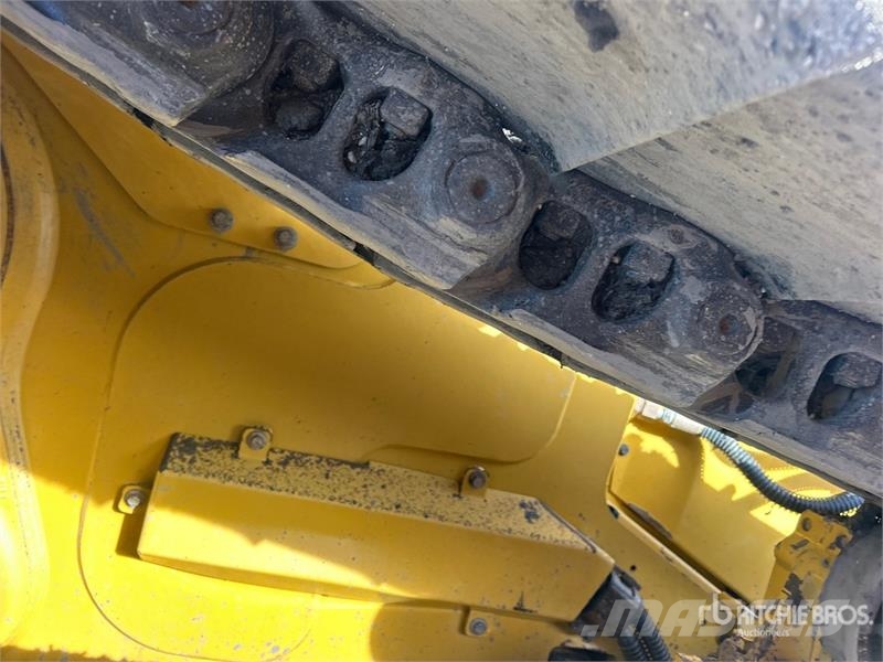 CAT D6 LGP بلدوزرات مجنزرة