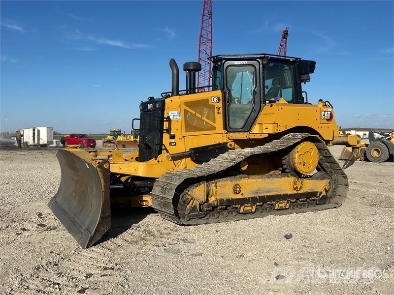 CAT D6 LGP بلدوزرات مجنزرة