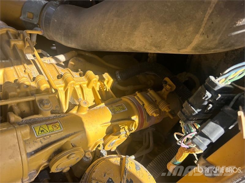 CAT D6N LGP Crawler Dozer Pásové dozery