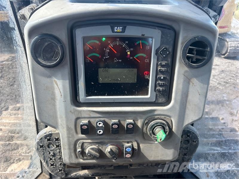 CAT D6N LGP Crawler Dozer Pásové dozery