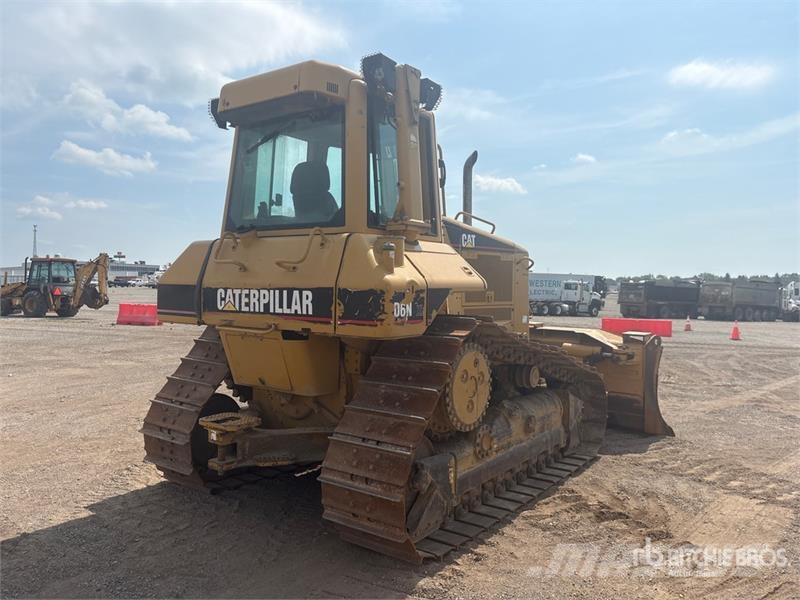 CAT D6N XL Гусеничные бульдозеры