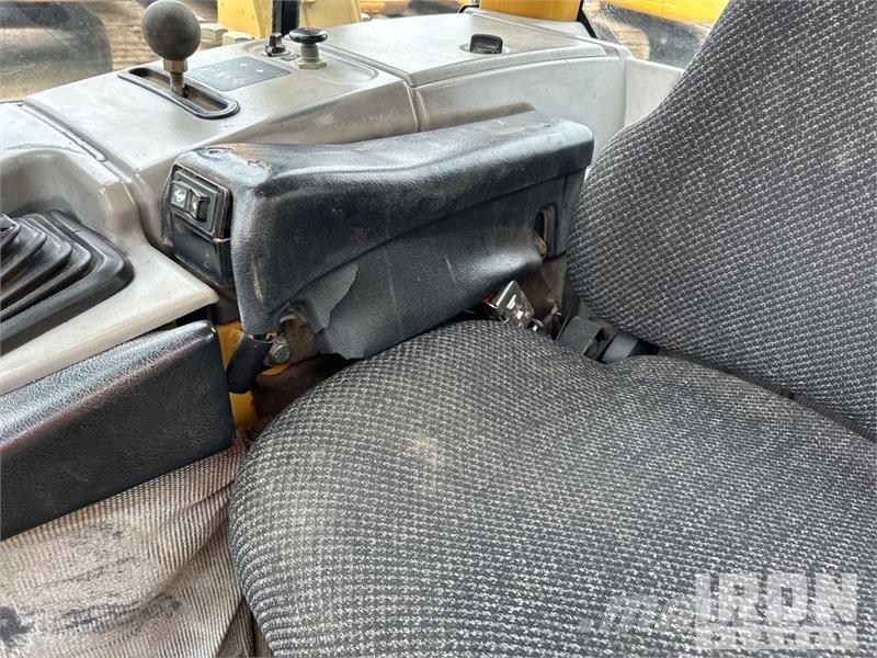 CAT D6N XL Paletli dozerler