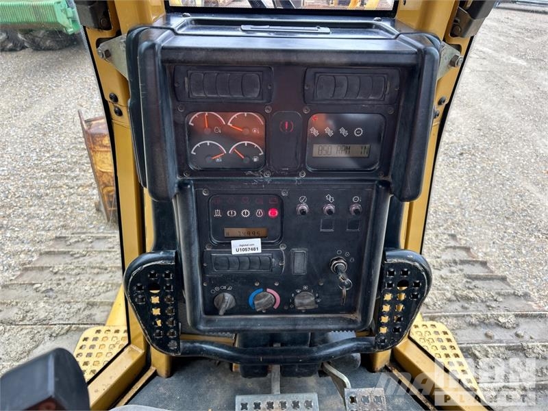 CAT D6N XL Paletli dozerler