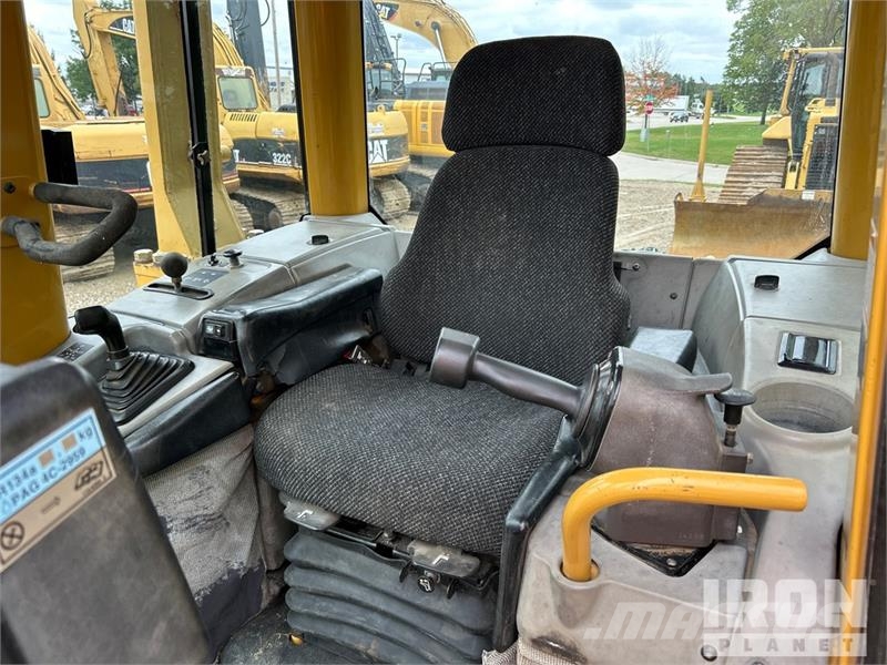CAT D6N XL Paletli dozerler