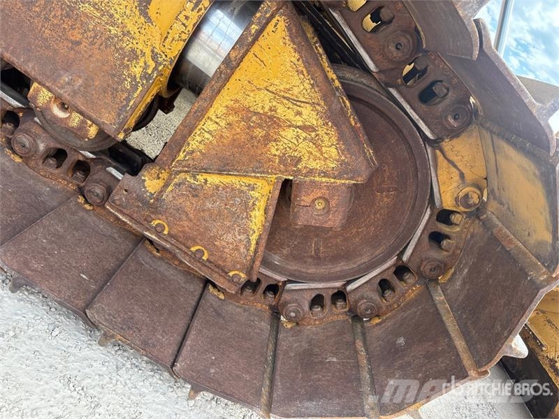 CAT D6T LGP Crawler Dozer ブルドーザー