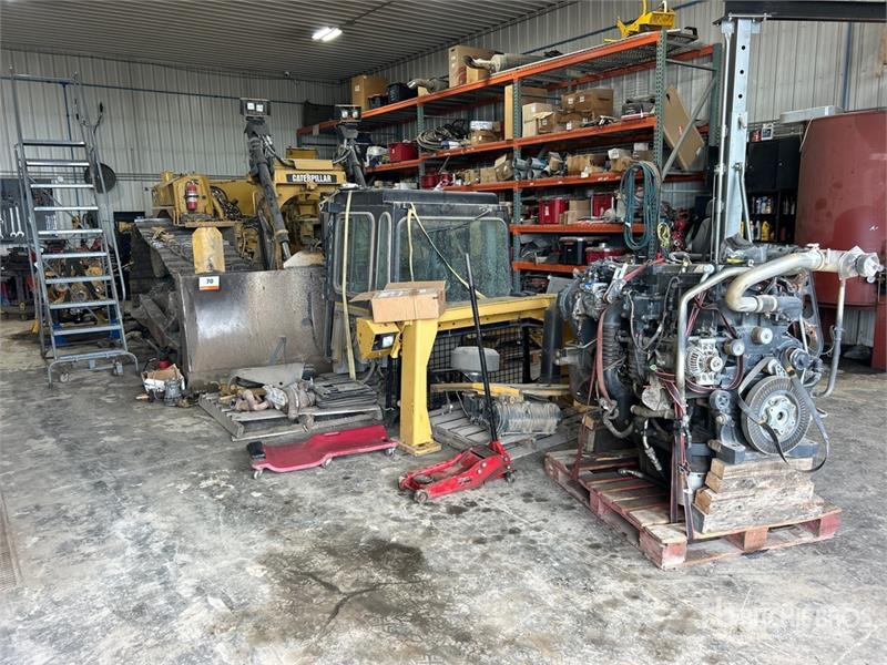 CAT D6T LGP Crawler Dozer (Inoperable) Buldožeri guseničari