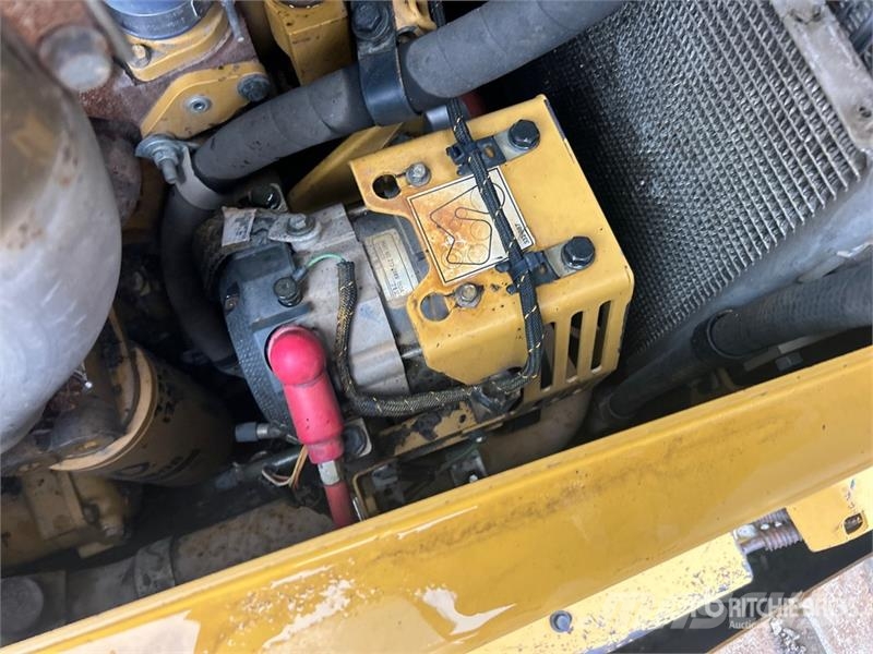 CAT D6T LGP Crawler Dozer Гусеничні бульдозери