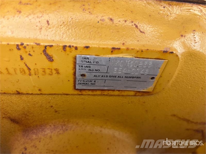 CAT D6T LGP Crawler Dozer ブルドーザー