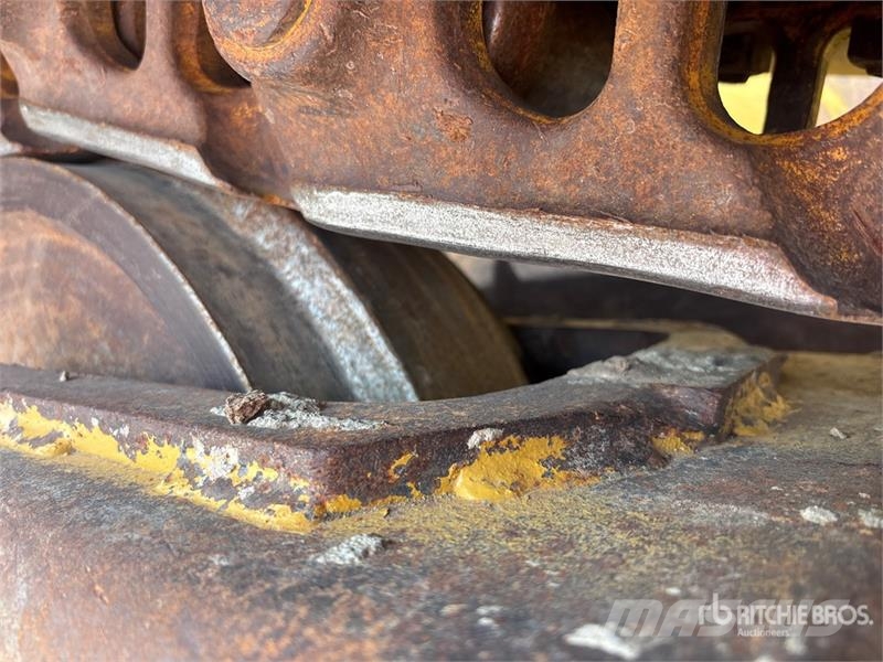 CAT D6T LGP Crawler Dozer ブルドーザー