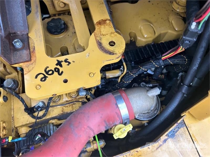 CAT D6T LGP Crawler Dozer Гусеничні бульдозери
