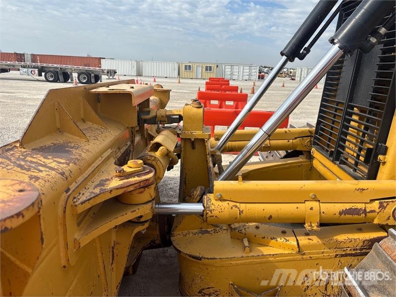 CAT D6T LGP Crawler Dozer ブルドーザー