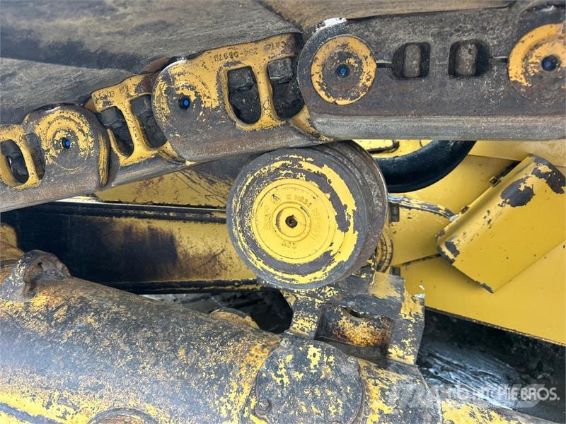 CAT D6T LGP Crawler Dozer Гусеничні бульдозери