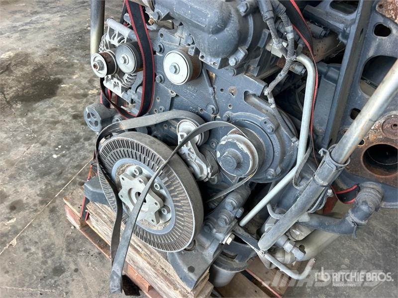 CAT D6T LGP Crawler Dozer (Inoperable) Buldožeri guseničari