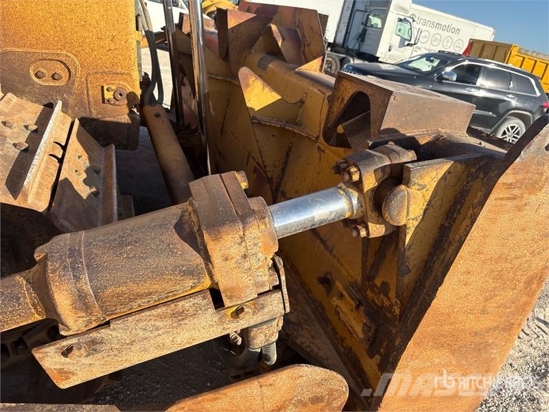 CAT D7R LGP Series II Crawler Dozer Kāpurķēžu buldozeri