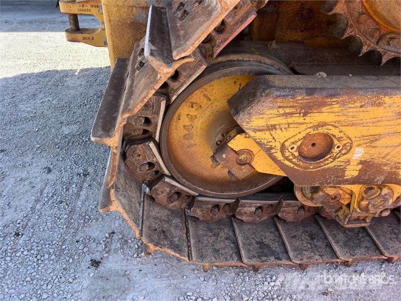 CAT D8R Kāpurķēžu buldozeri