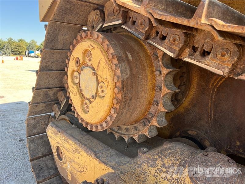 CAT D8R Kāpurķēžu buldozeri