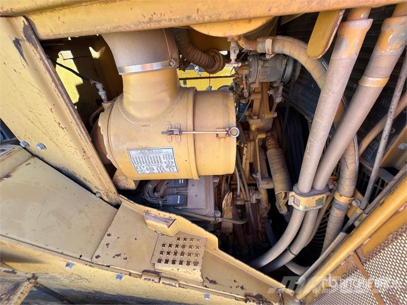 CAT D9R Buldozere pe senile